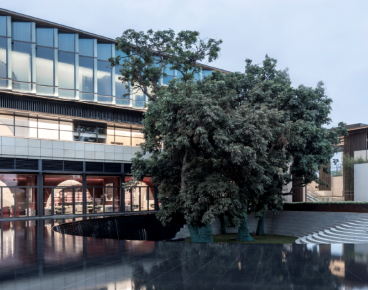 华润润樾山花园项目·展示中心 ▎ 古翠池影，起落有序的空间美学